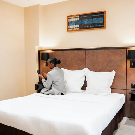 Hotel La Maison Montparnasse 2*