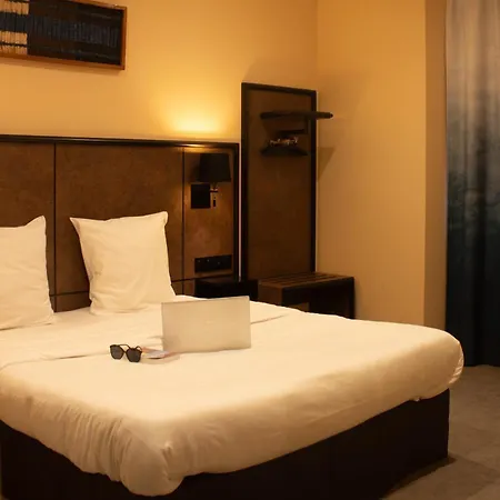 La Maison Montparnasse Hotel