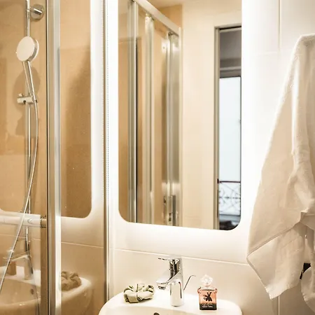 Hotel La Maison Montparnasse Paryż